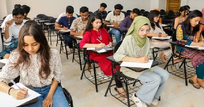 হরতাল আতঙ্কে ব্যাংকার্স সিলেকশন কমিটির পরীক্ষা স্থগিত