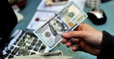 প্রবাসী আয়ের ডলারের দামে বড় লাফ, কেনা হচ্ছে ১২৩ টাকায়