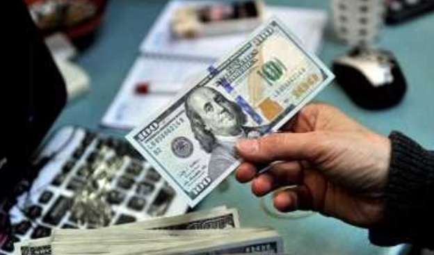 প্রবাসী আয়ের ডলারের দামে বড় লাফ, কেনা হচ্ছে ১২৩ টাকায়
