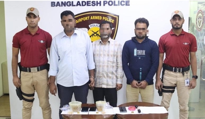 শাহজালালে ৭ কোটি টাকার সোনাসহ ৪ যাত্রী আটক
