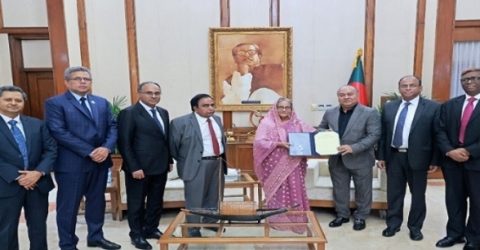 শেয়ারবাজারে বিও অ্যাকাউন্ট খুললেন প্রধানমন্ত্রী