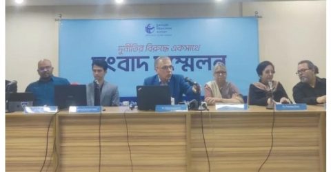 এক মন্ত্রীর বিদেশে ২ হাজার ৩১২ কোটি টাকার ব্যবসা রয়েছে: টিআইবি