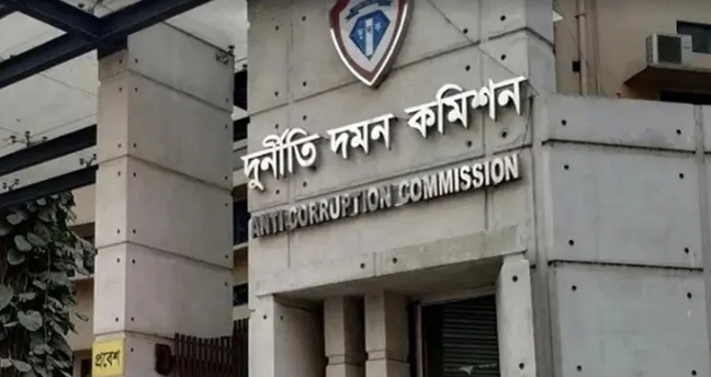 বিমানবন্দরে ডলার আত্মসাৎ, ১৯ ব্যাংকারসহ ২১ জনের বিরুদ্ধে মামলা