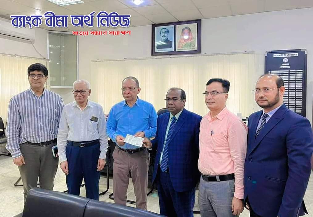 রাবি’র শিক্ষার্থীর মৃত্যুতে ২ লক্ষ টাকার মৃত্যুদাবীর চেক হস্তান্তর করলো জেনিথ লাইফ