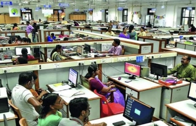 আজ থেকে শুরু নতুন সময় অনুসারে ব‌্যাংক, বীমা ও অফিস