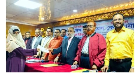 ময়মনসিংহে পপুলার লাইফের উন্নয়ন সভা ও বীমা দাবির চেক হস্তান্তর