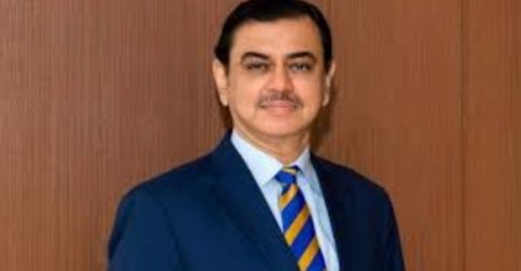 কেন্দ্রীয় ব্যাংকের ধমকে বদলে গেলেন ব্র্যাক ব্যাংকের এমডি সেলিম রেজা ফরহাদ হোসেন