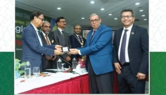 রেমিট্যান্স সংগ্রহে ‘টপ টেন ব্যাংক অ্যাওয়ার্ড’ পেল ন্যাশনাল ব্যাংক