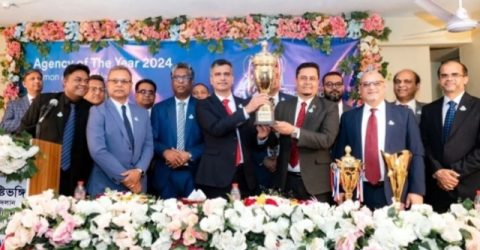 মেটলাইফের বর্ষসেরা এজেন্সি নোয়াখালীর সুমন এজেন্সি