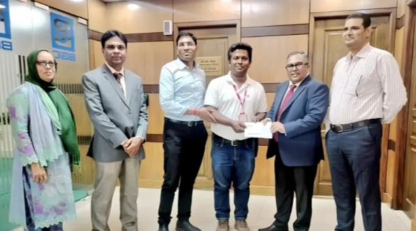 অগ্নি বীমা দাবির ১১ কোটি টাকা পরিশোধ করল বিজিআইসি