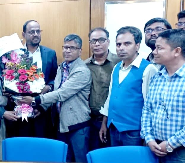 বিএনপির মনোনয়নপ্রাপ্ত সুলতান সালাউদ্দিন টুকুকে জেবিএবির ফুলেল শুভেচ্ছা—ব্যাংকার্স ফোরামের সহযোগিতার অঙ্গীকার