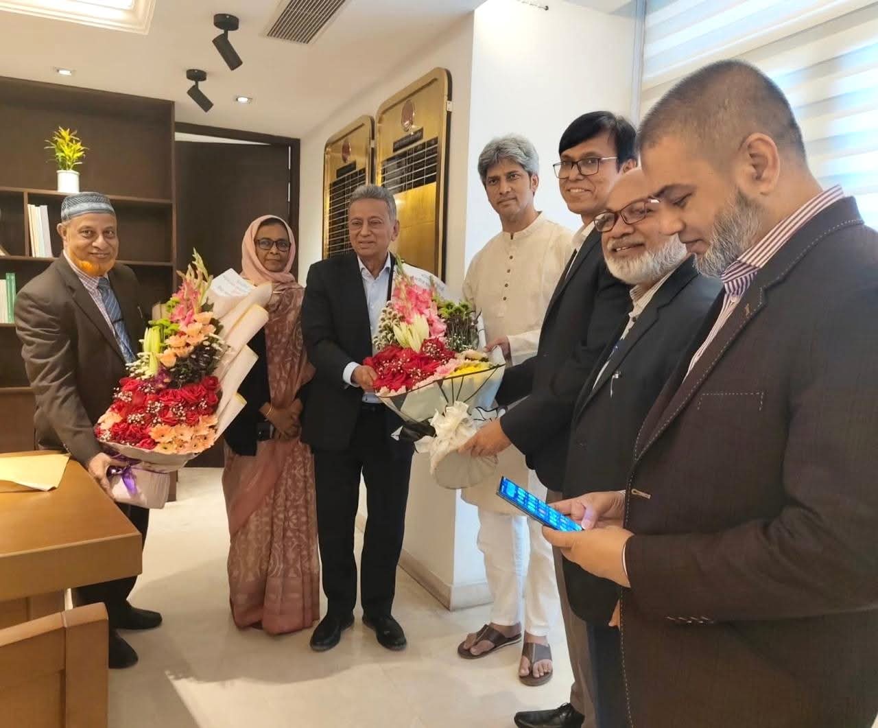 অর্থ ও পরিকল্পনা মন্ত্রীকে আইডিআরএর শুভেচ্ছা, বীমা খাত উন্নয়নে ঐক্যবদ্ধ অঙ্গীকার