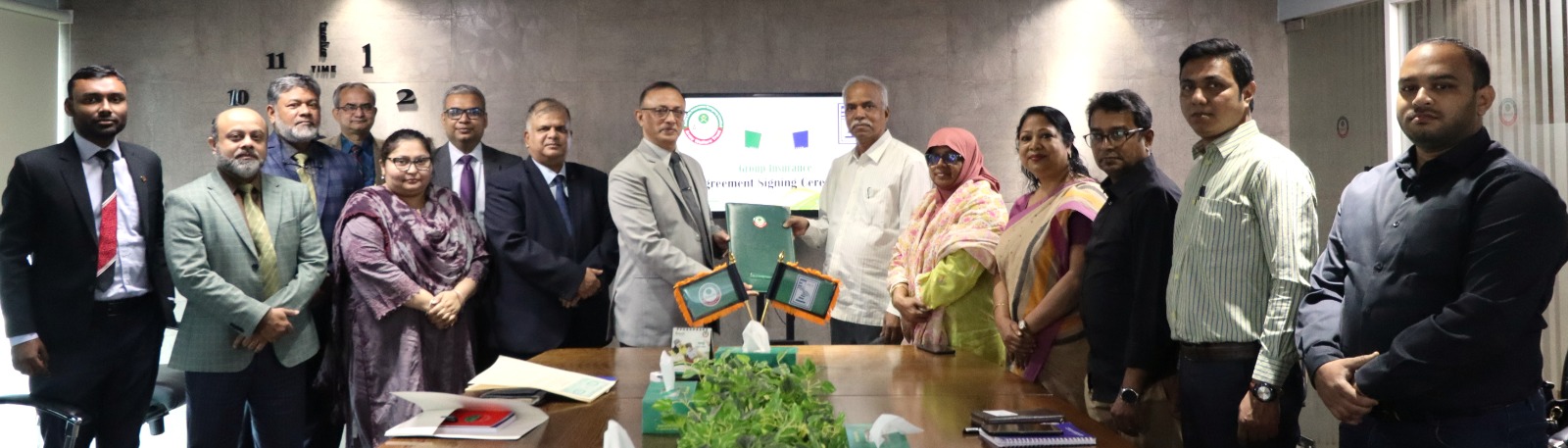 আস্থা লাইফ ও বাংলাদেশ ইনস্টিটিউট অব লেবার স্টাডিজ এর মধ্যে গ্রুপ বীমা চুক্তি স্বাক্ষর