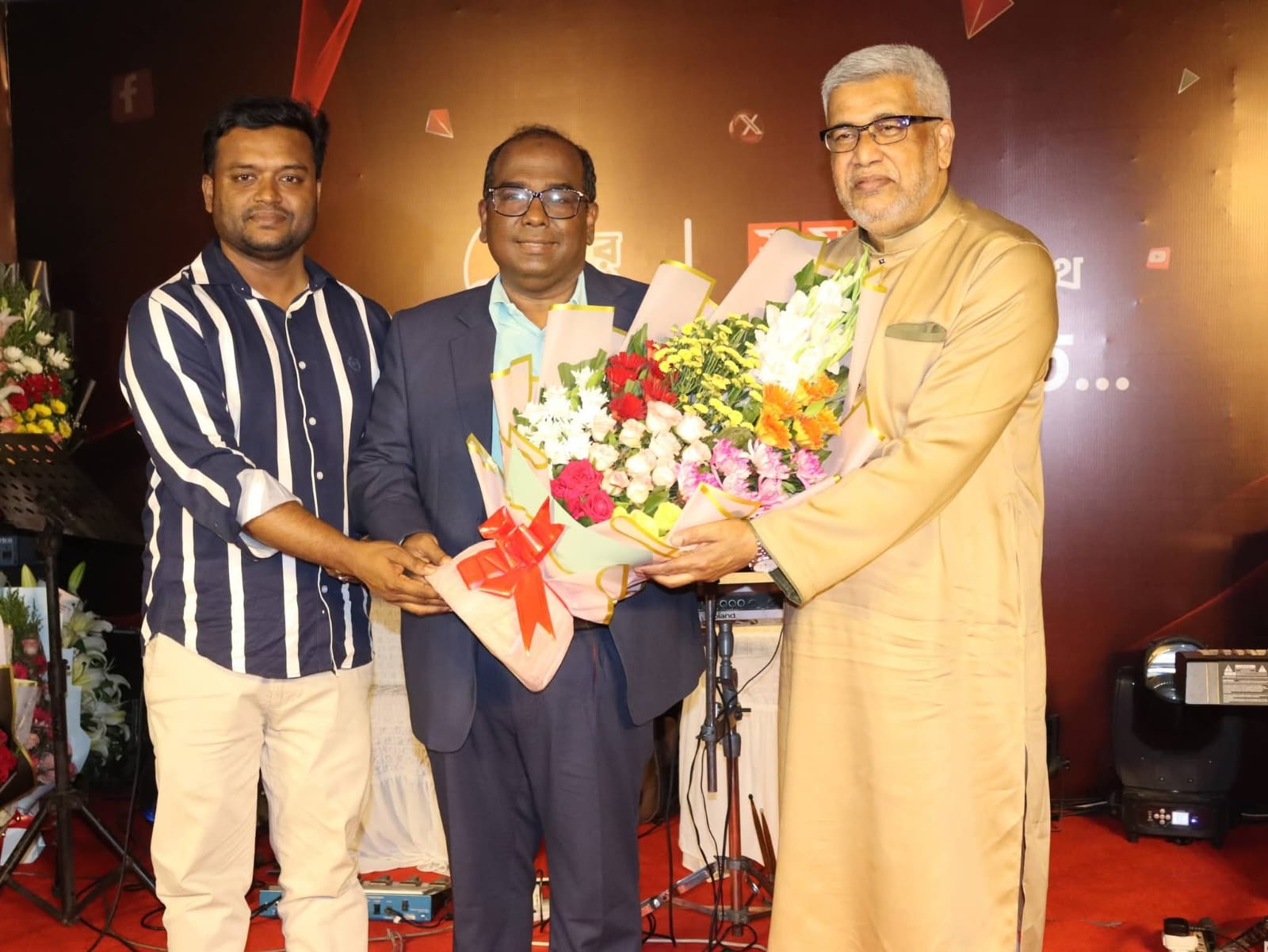 সময় টিভির ১৫ বছর পূর্তিতে জেনিথ ইসলামী লাইফ’র শুভেচ্ছা বিনিময়