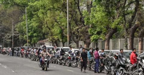 বিশ্বে তেল-শূন্য প্রথম দেশ হওয়ার ঝুঁকিতে বাংলাদেশ