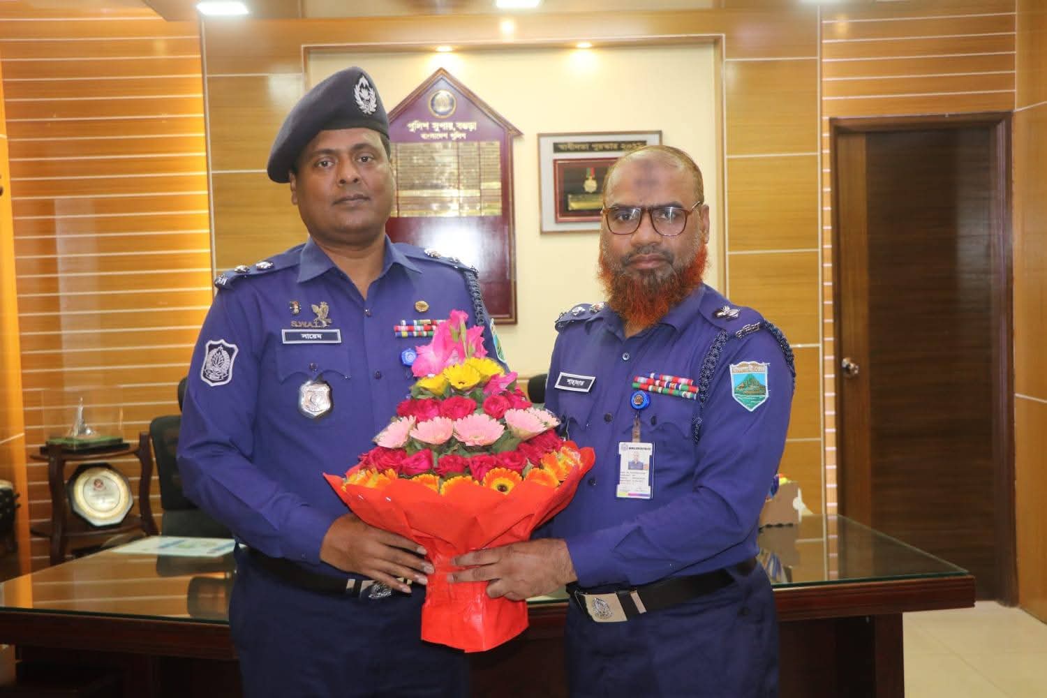 বগুড়ার পুলিশ সুপার হিসেবে যোগদান করেছেন মির্জা সায়েম মাহমুদ পিপিএম, “৯৭/৯৯ বন্ধুদের পক্ষ থেকে শুভেচ্ছা ও অভিনন্দন