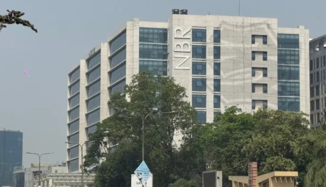 রাজস্ব আদায়ে বড় ঘাটতি, ১০ মাসে কমেছে ১ লাখ ৪ হাজার কোটি টাকা