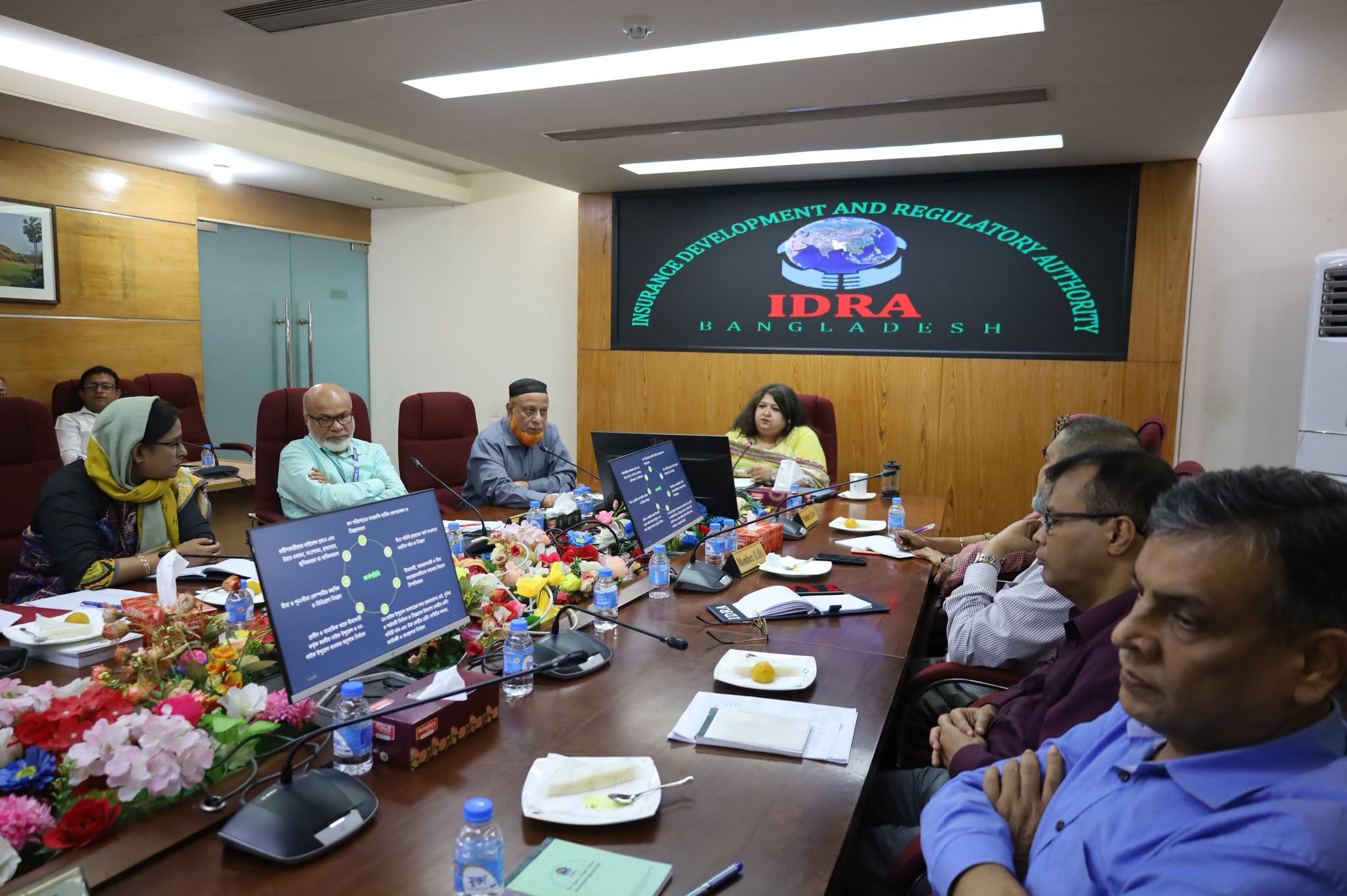 আইডিআরএ’র স্টাফ সভা অনুষ্ঠিত: সুশাসন ও সেবার মানোন্নয়নে গুরুত্বারোপ