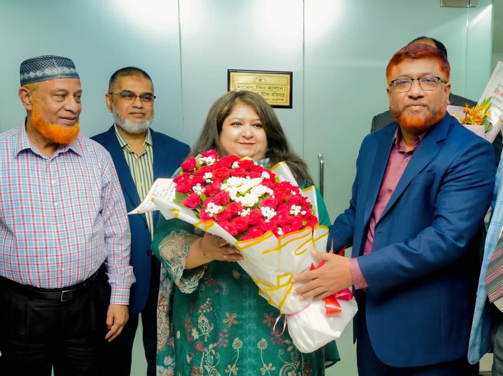 আইডিআরএ’র নবনিযুক্ত চেয়ারম্যান মীর নাদিয়া নিভিনকে ফুলেল শুভেচ্ছা জানাল এনআরবি ইসলামিক লাইফ ইন্স্যুরেন্স