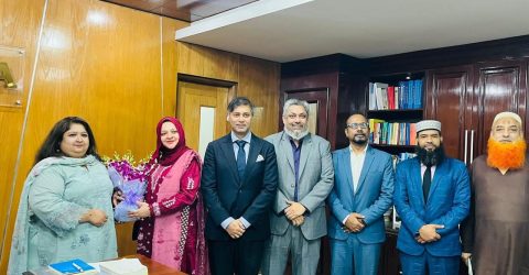 আইডিআরএ’র নবনিযুক্ত চেয়ারম্যানকে সোনালী লাইফের ফুলেল শুভেচ্ছা