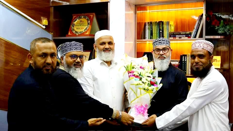 ইস্তানবুল হোটেল অ্যান্ড রিসোর্ট লিঃ এর প্রধান কার্যালয়ে এমপি ড. ব্যারিস্টার নাজিবুর রহমান মোমেনের সৌজন্য সাক্ষাৎ