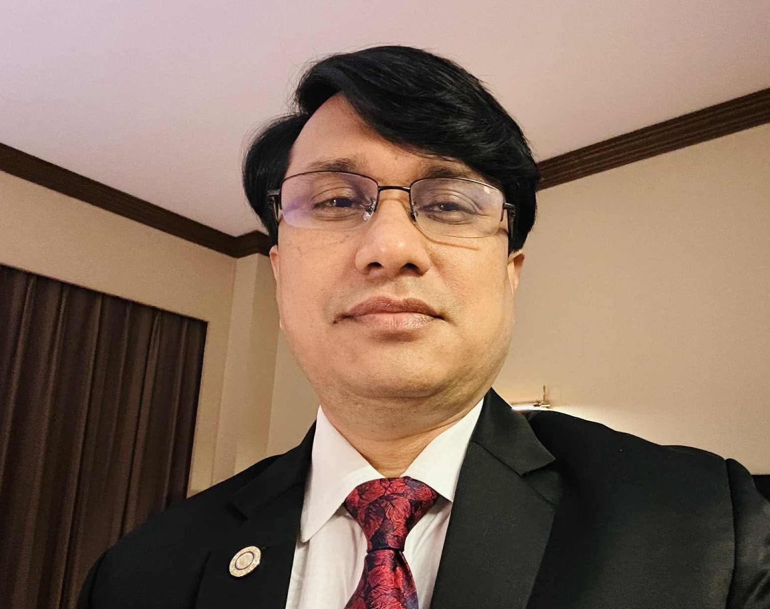 কঠিন পাথর- গিয়াস উদ্দিন চৌধুরী
