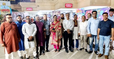 ৬৪ জেলার বন্ধুত্বে একাকার ঢাকা শিল্পকলা একাডেমী: ৯৭/৯৯ ব্যাচের বন্ধুদের মিলনমেলায় স্মৃতিচারণ, আড্ডা ও নতুন বন্ধনের প্রত্যয়