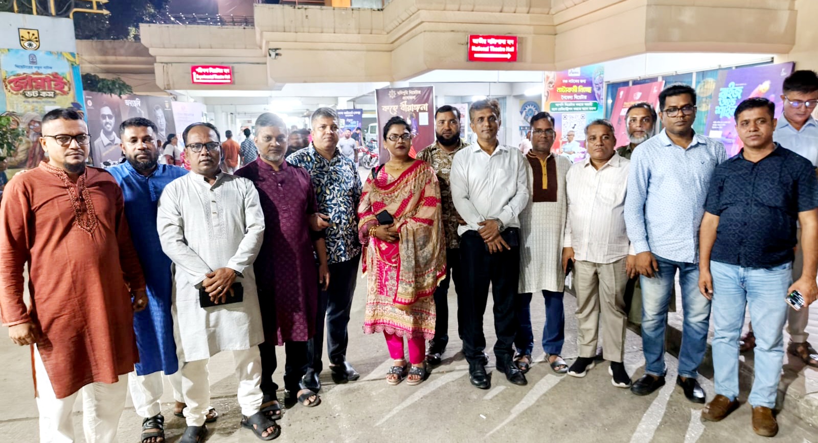 ৬৪ জেলার বন্ধুত্বে একাকার ঢাকা শিল্পকলা একাডেমী: ৯৭/৯৯ ব্যাচের বন্ধুদের মিলনমেলায় স্মৃতিচারণ, আড্ডা ও নতুন বন্ধনের প্রত্যয়