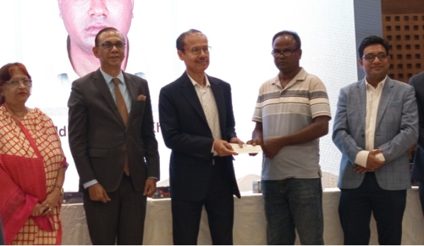 ১৭ হাজার ৩৩২ ক্ষতিগ্রস্ত বিনিয়োগকারীর অর্থ ফেরত দেওয়া শুরু