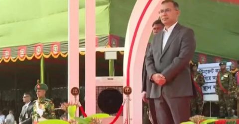 জাতীয় পতাকার মান রক্ষা করা সব সৈনিকের পবিত্র দায়িত্ব: প্রধানমন্ত্রী