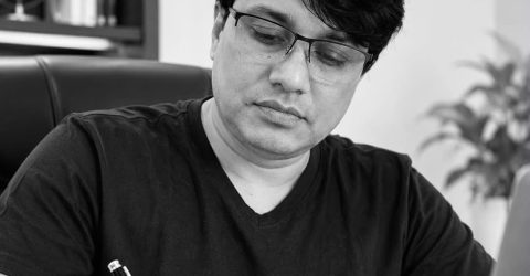 বাংলাদেশের বিমানবন্দর ব্যবস্থাপনায় আন্তর্জাতিক মানের পেশাদার অপারেটর সময়ের দাবি
